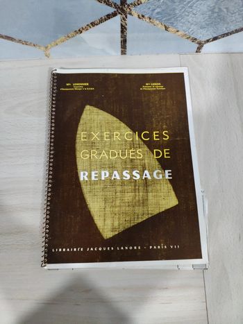 Livre hyper vintage rétro Exercices gradués de repassage Lebois Lemonnier 1971