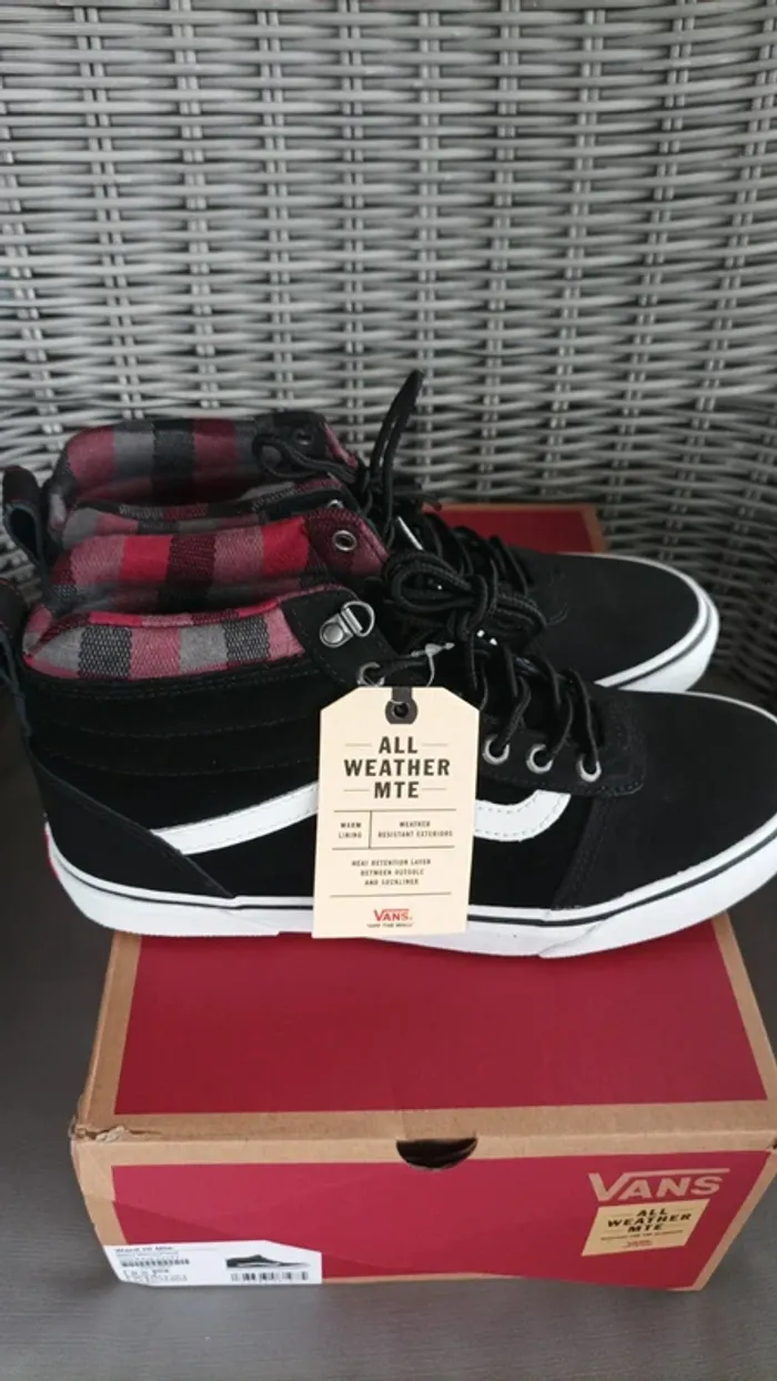Sneakers Vans Ward HI Mte T41 neuves - photo numéro 5