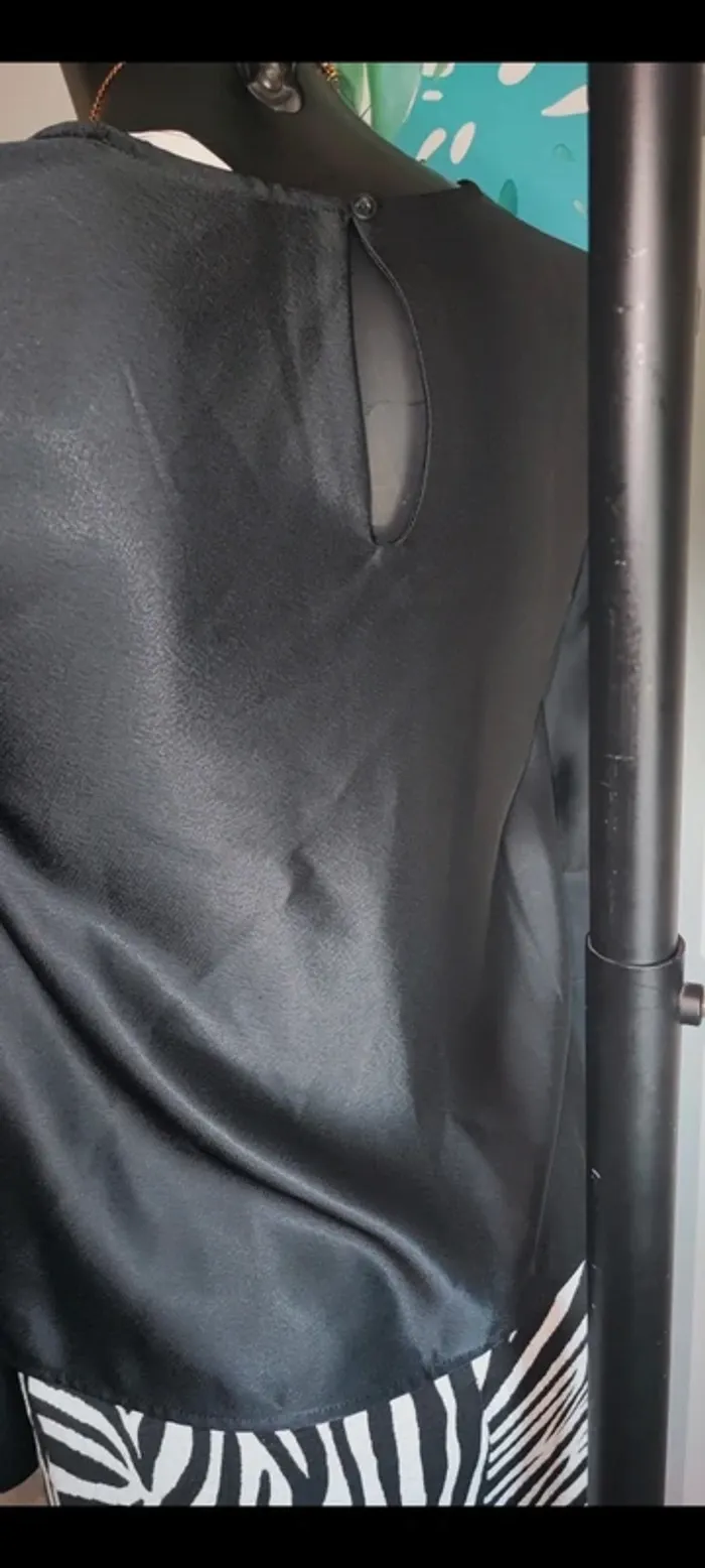 Blouse manches volants satinée taille 36 - photo numéro 4