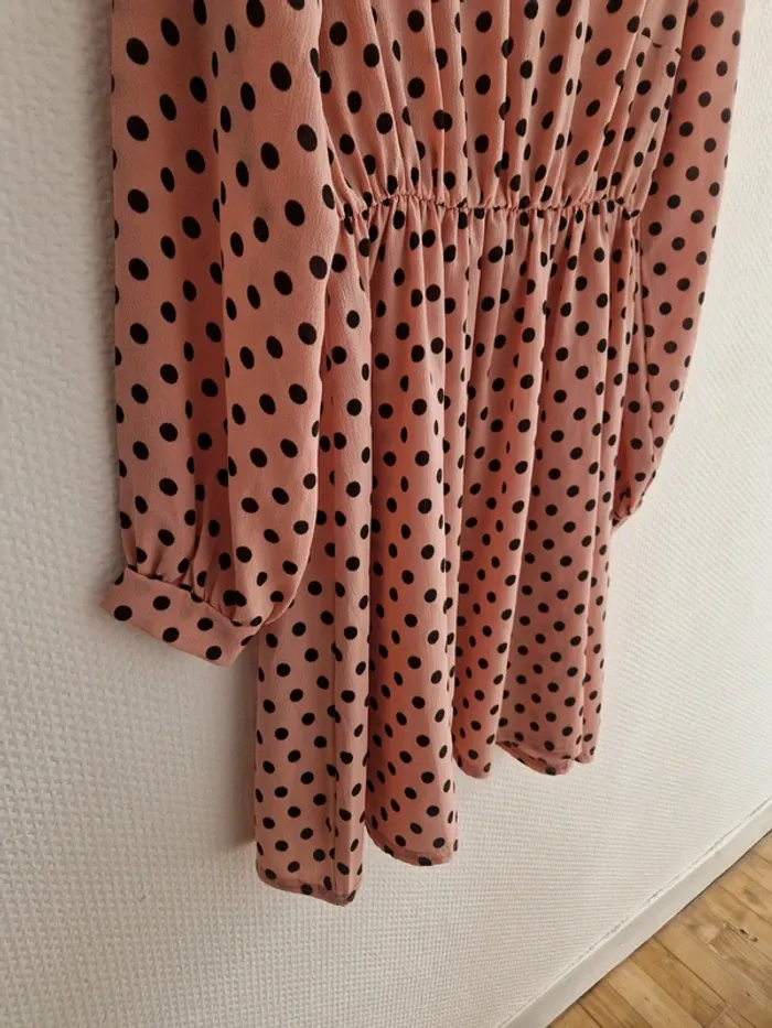 🌸 Robe Rose à pois noirs - Taille 40 -  Boohoo 🌸 - photo numéro 3
