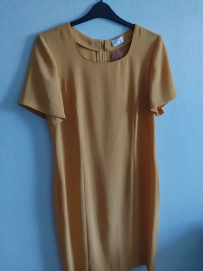 Robe de marque taille 44 - photo numéro 3
