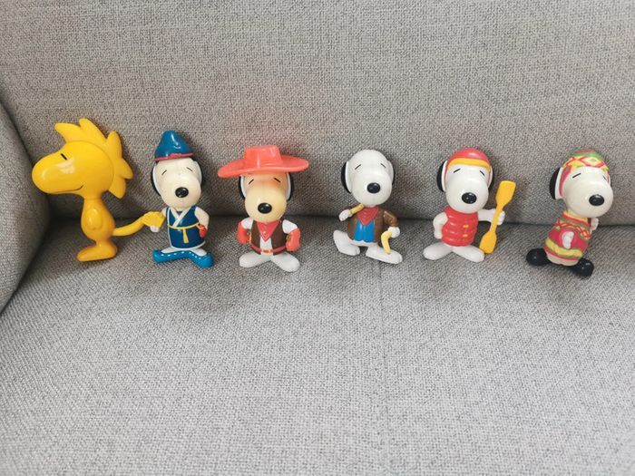 Gros lot de 23 figurines Peanuts Snoopy McDonald's 1999 - photo numéro 3