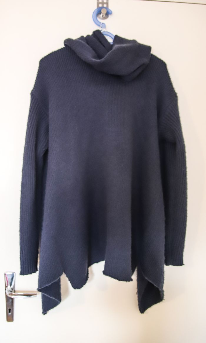 Gilet en grosse laine avec écharpe intégré - photo numéro 5
