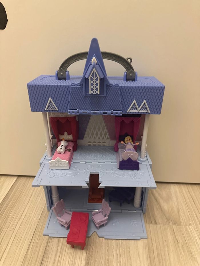 Style polly pocket château reine des neiges
