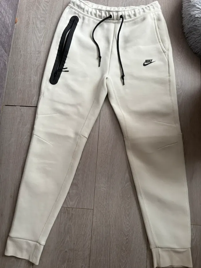 Pantalon survêtement Nike taille M - photo numéro 5