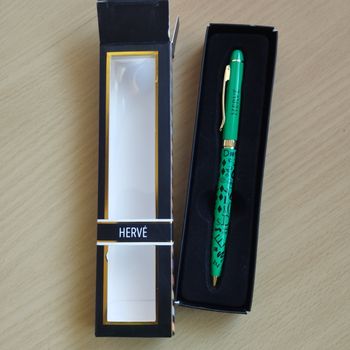 Stylo rechargeable Neuf avec prénom Hervé