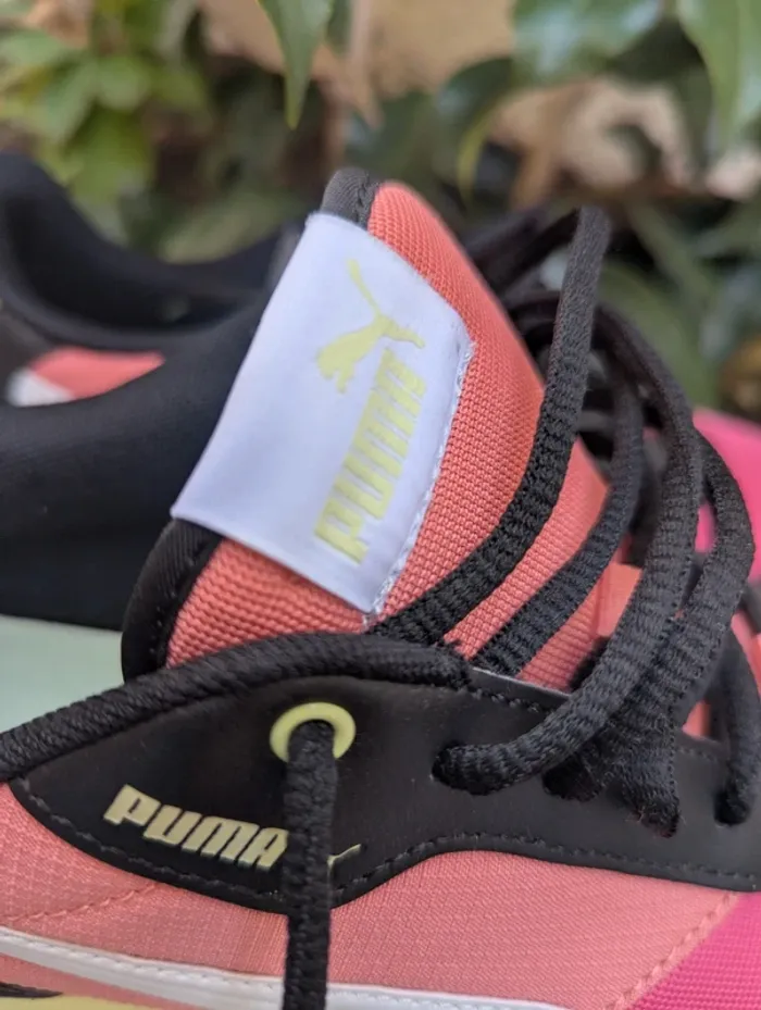 Baskets Chaussures femme PUMA R78 Voyage taille 39 - photo numéro 11