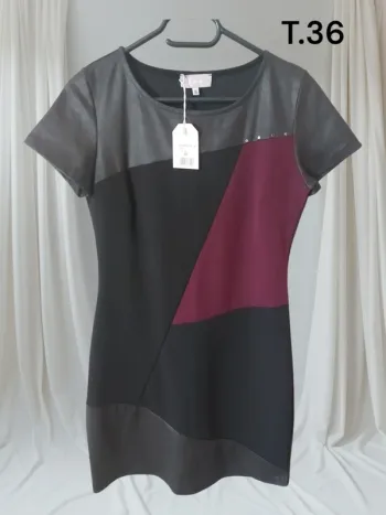 Magnifique robe T. 36 neuve avec étiquette