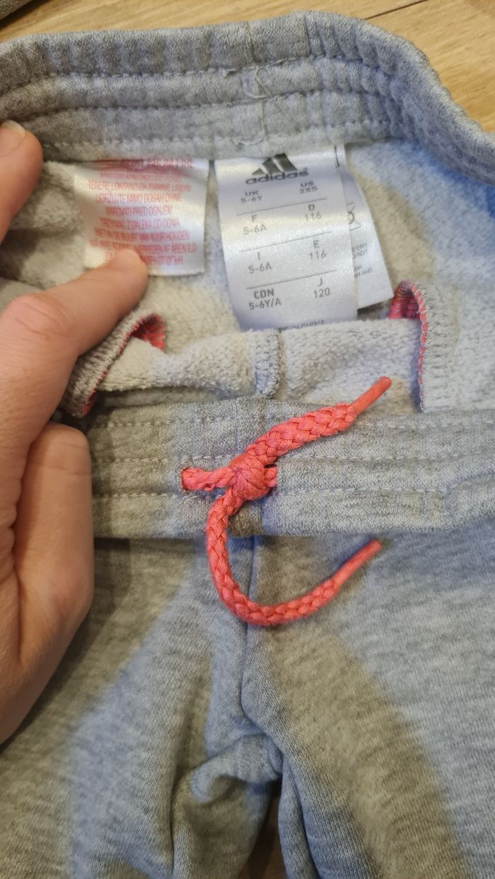 Survêtement Adidas 5 ans - photo numéro 4