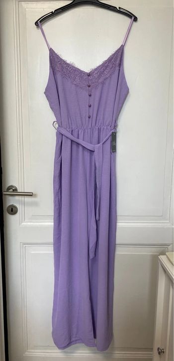Combinaison légère neuve à bretelles extensibles lilas Dressy New Collection TU