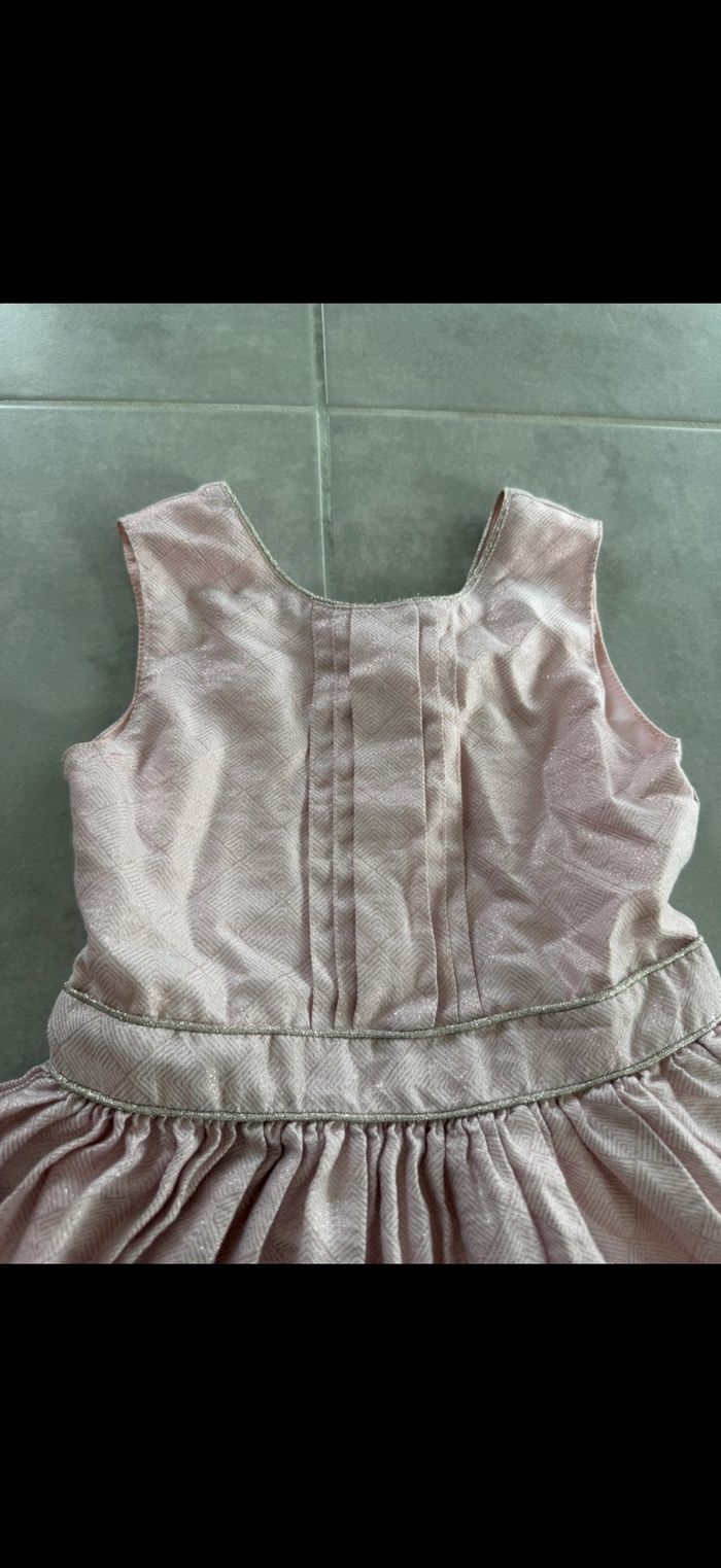Robe 8 ans - photo numéro 3