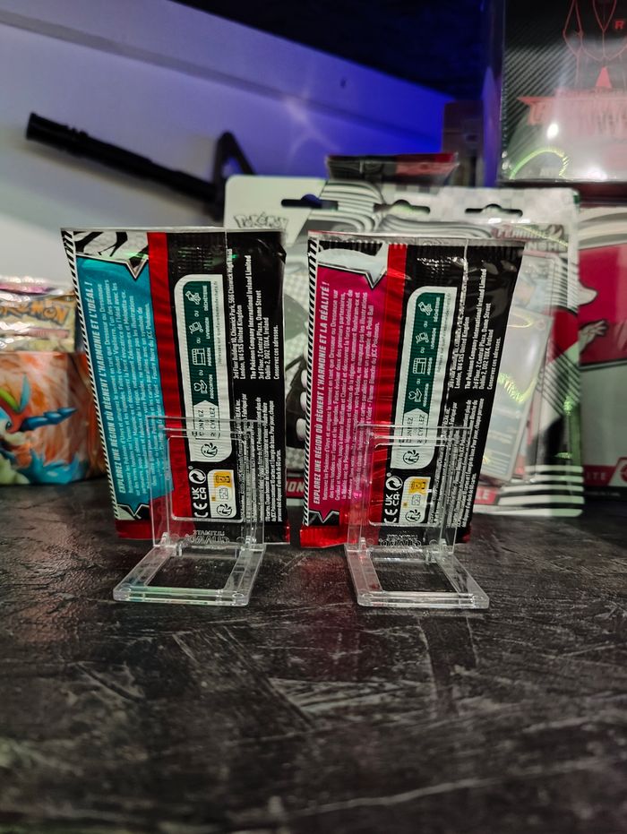 Lot de 2 booster Pokémon Foudre noir et Flamme blanche  scellé neuf - photo numéro 2