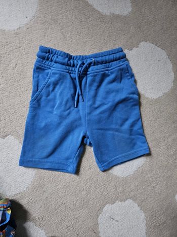 Short 2-3 ans