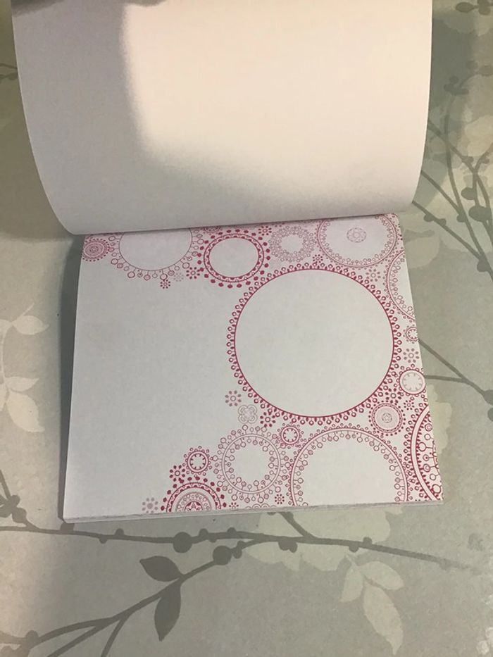 Livre coloriage Paterns complète et coloris les mandalas - photo numéro 3