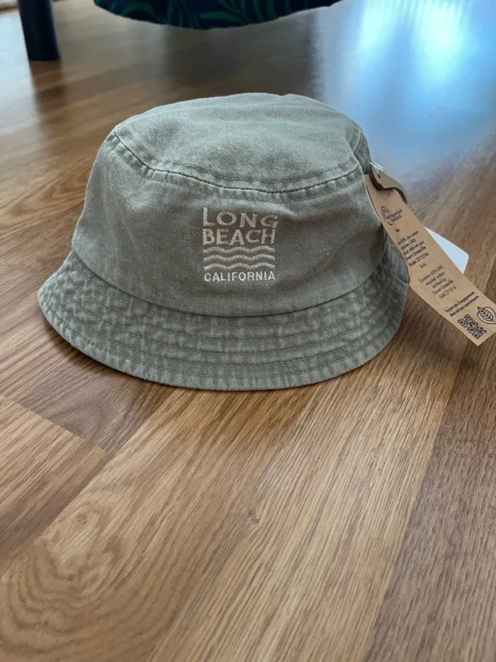 Chapeau / Bob - photo numéro 3