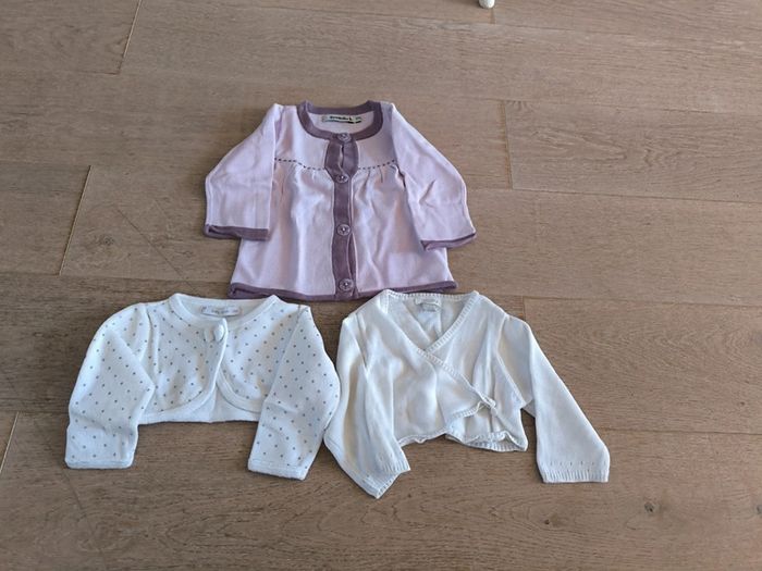Gilets fille en 6 mois