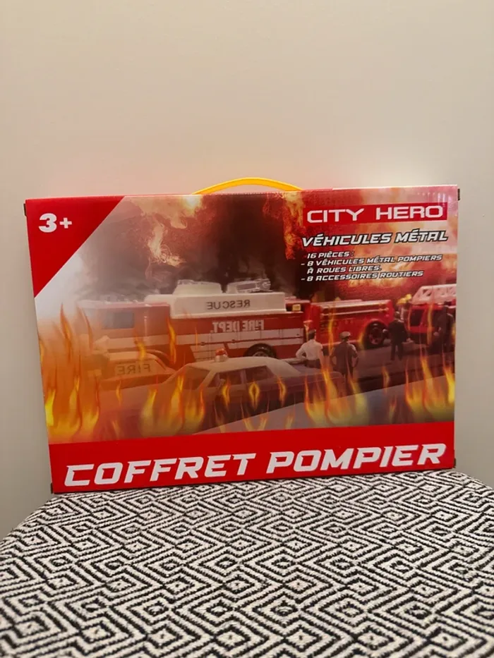 WDK - Coffret Véhicules Métal de Pompier - 16 pièces - 3 ans et + - photo numéro 2