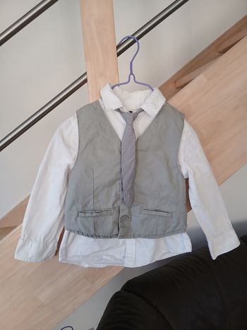 Ensemble chemise et gilet de cérémonie taille 3 ans et 8 ans