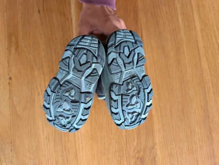 Après-ski / Moon Boots gris et noir taille 20/21 - photo numéro 3