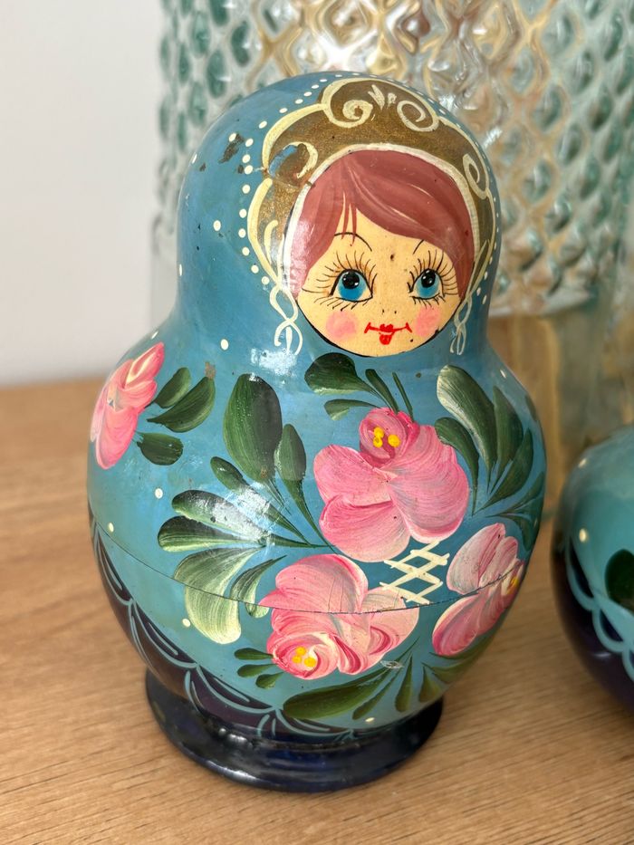 Poupée russe matriochka en bois - photo numéro 3