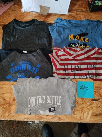 Lot t-shirt manche longue ou pull fin 3 ans 92/98