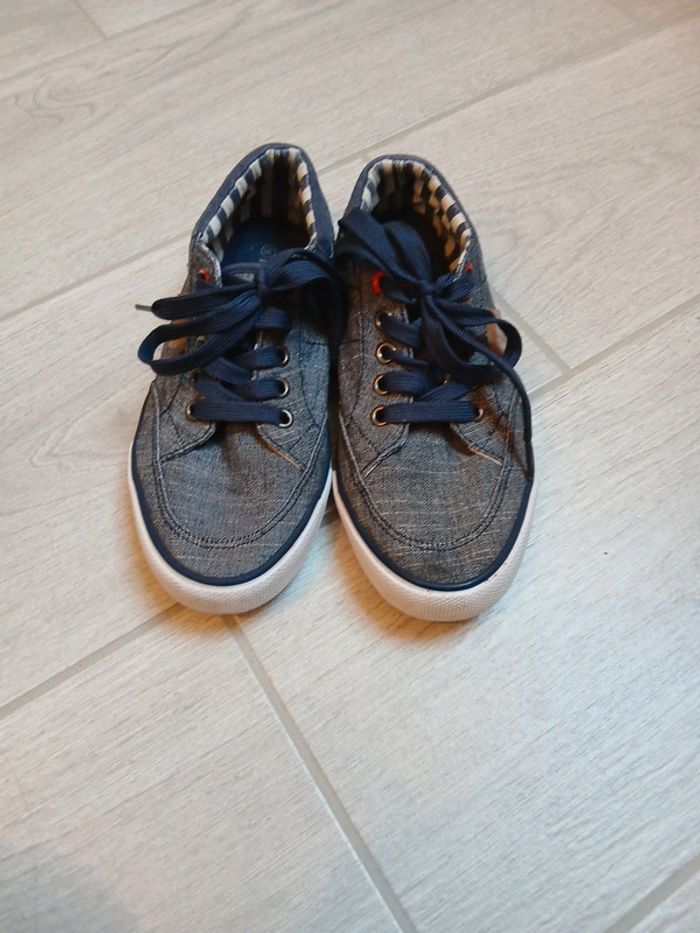 Baskets en toile
