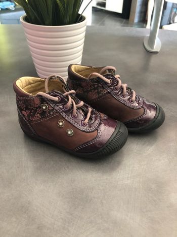 Chaussure Aster valeur neuve 69€