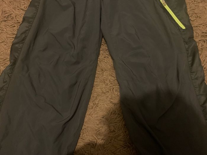 Jogging nike original taille 12/13ans couleur gris anthracite - photo numéro 4