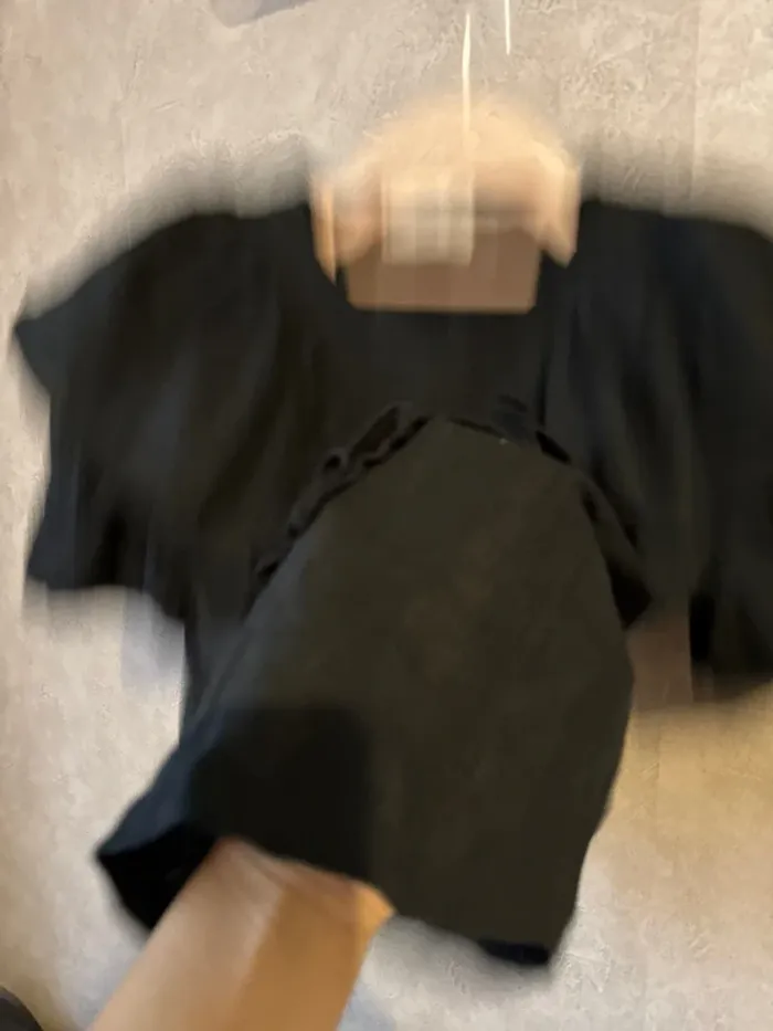 Top ma go taille XS noir - photo numéro 4