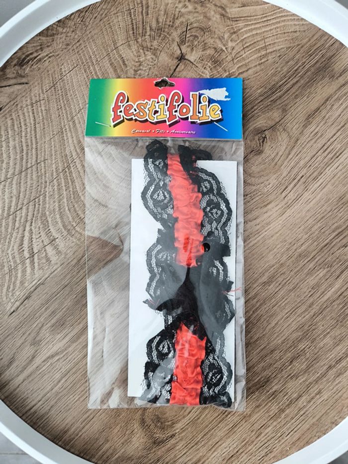 Jarretière rouge dentelle noir neuve