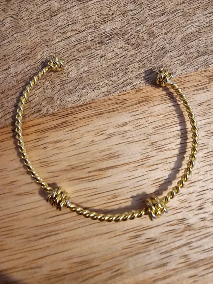 Bracelet jonc ajustable