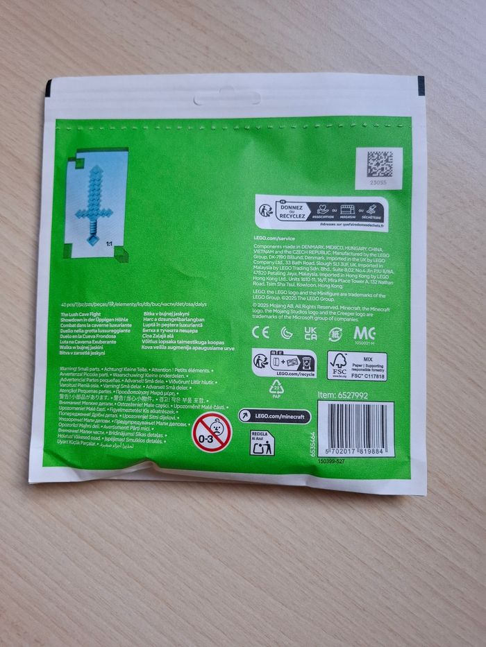 LEGO Minecraft® 30705 - Combat dans la caverne luxuriante - photo numéro 2