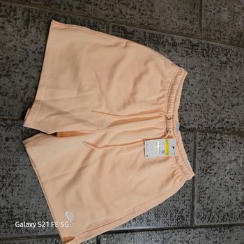 Short moltonné nike taille Xl neuf