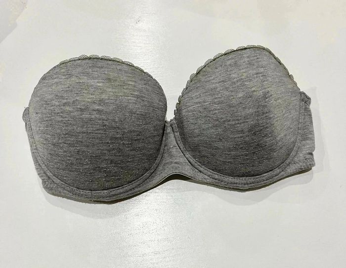 Soutien gorge sans bretelle gris 85D la halle