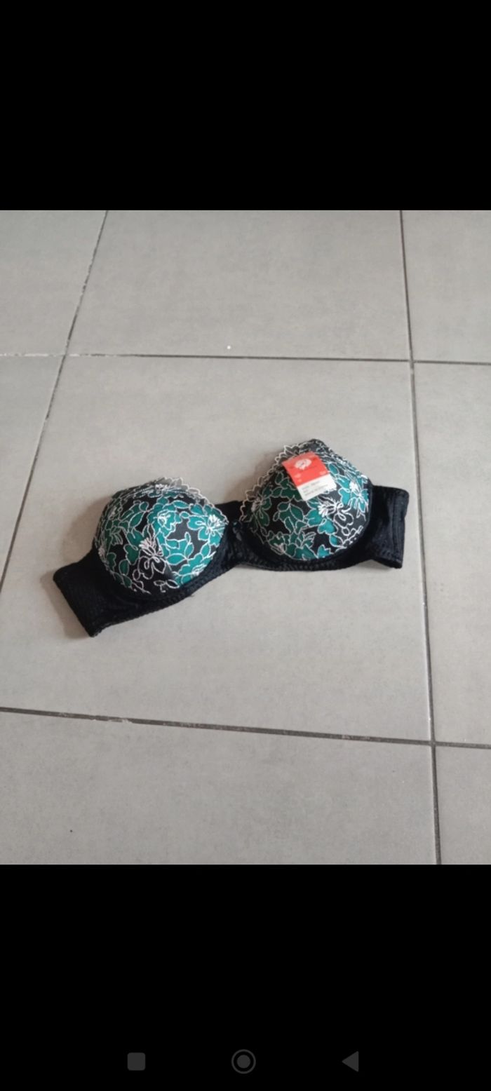 Soutien gorge sans bretelles