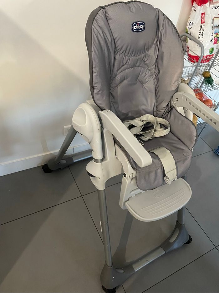 Chaise haute - photo numéro 4