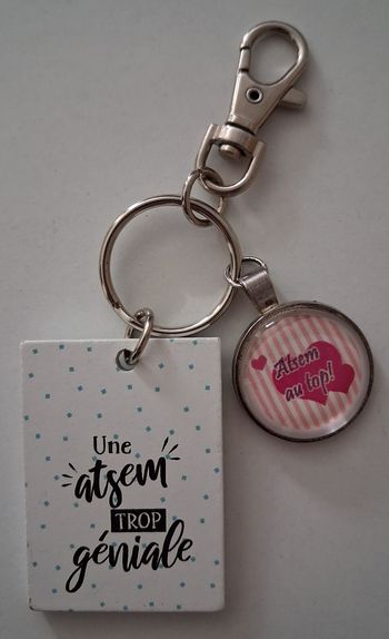 Porte-clés à double pendentif pour Atsem