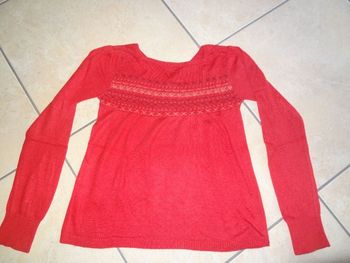 pull T 9-10ans