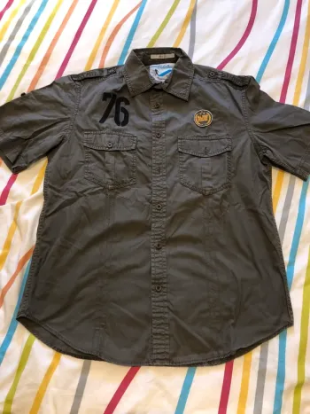 Chemise kaki