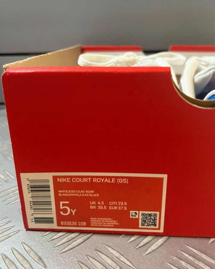 Nike blanches - photo numéro 7