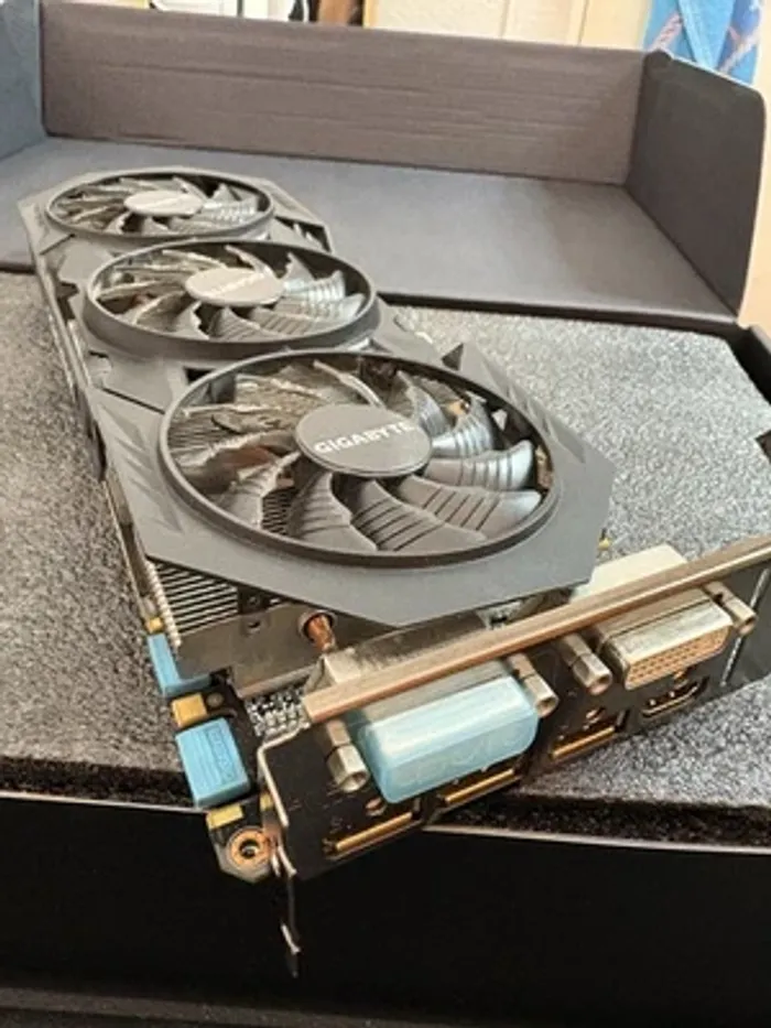 GIGABYTE GeForce GTX 970 - photo numéro 3