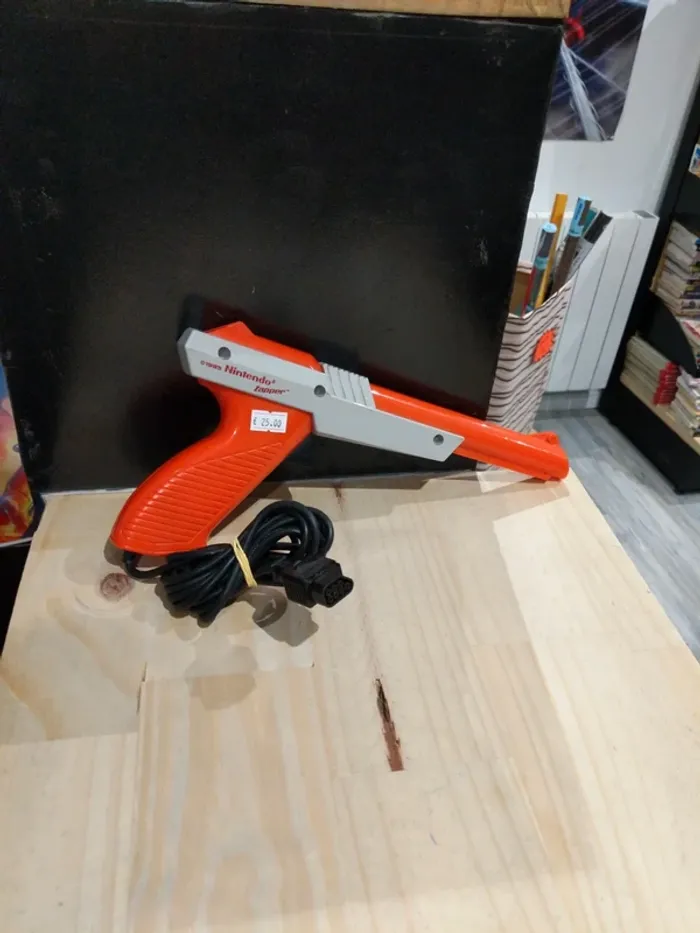 Nintendo Zapper - Nintendo Entertainment System