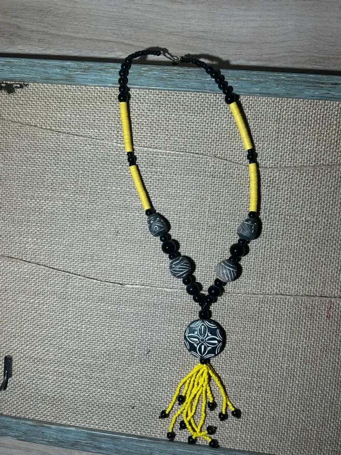 Collier africain vintage