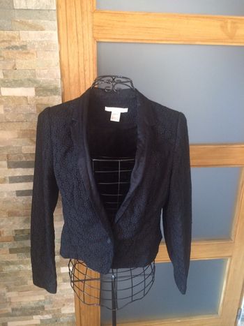 Magnifique veste tailleur brodé dentelle taille 40