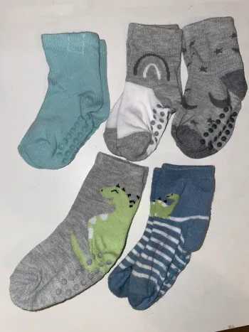Lot chaussettes T74/80