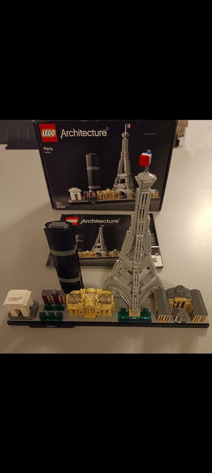 Lego Architecture Paris 21044