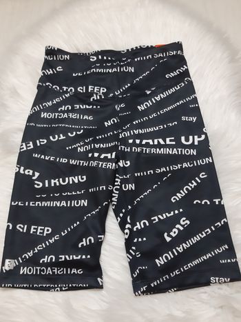 Short fitness taille M Decathlon 