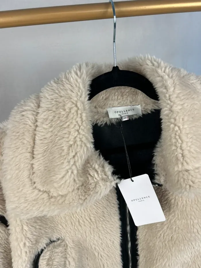 Manteau en fausse Fourrure Opullence XS neuf - photo numéro 2