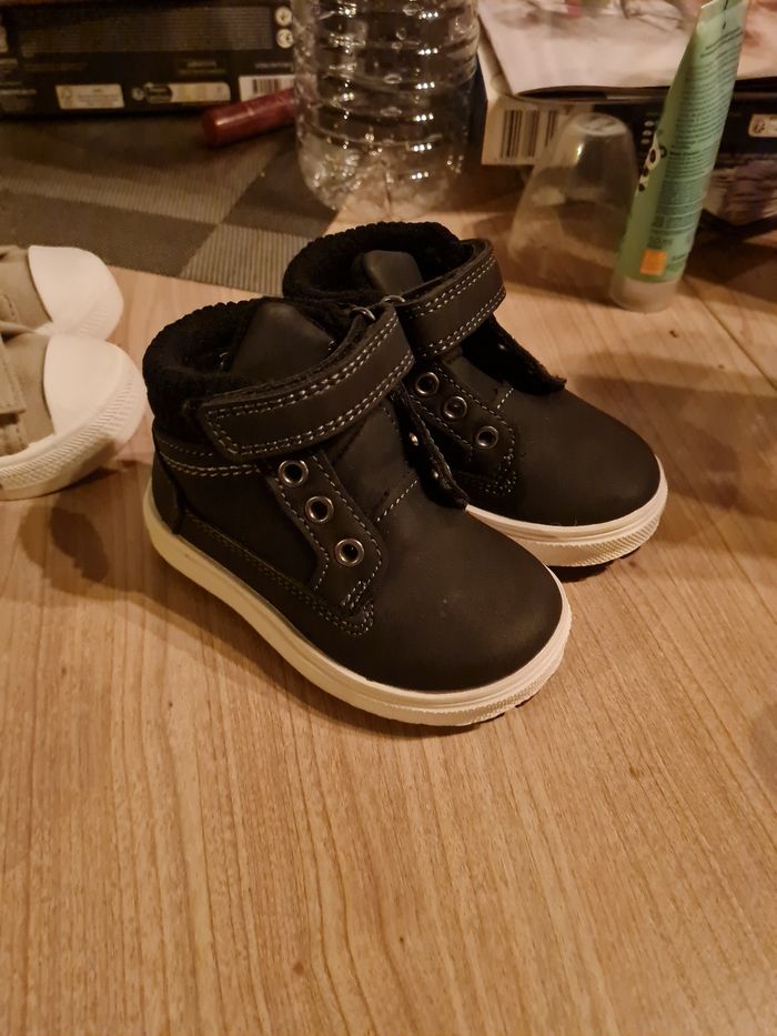 Lot de 4 paires de chaussures - photo numéro 2