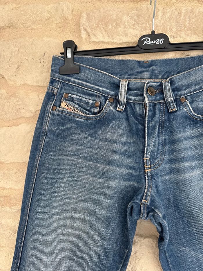 Jean bleu Diesel Taille 36 - 13 € - photo numéro 2
